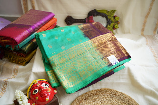 Leaf Green Butta  Kanchi  Silk Cotton Saree With Zari Border PC11250