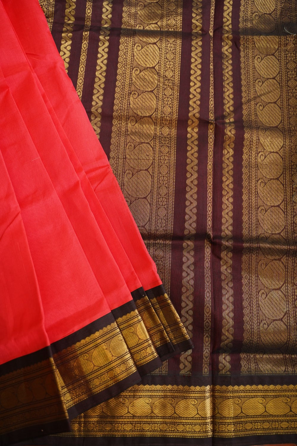 Red  Kanchi  Silk Cotton  Saree With Zari Border  PC10973